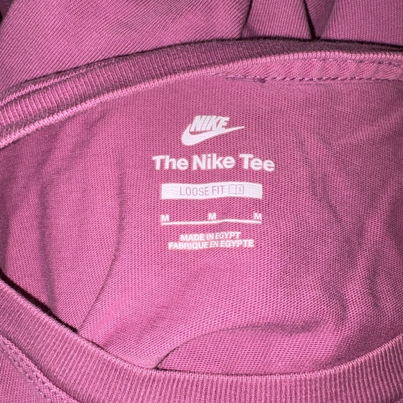 Nike Rose Tee - Picture 3 of 3